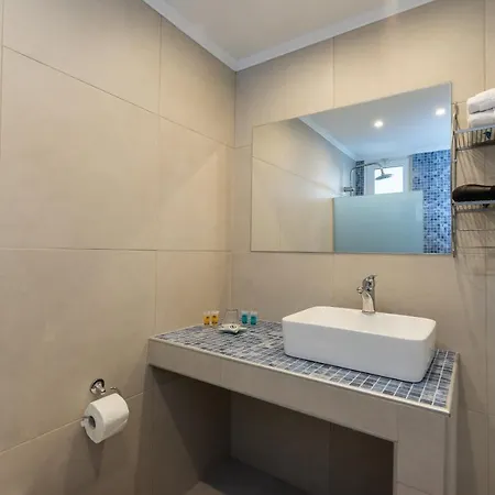 Bivalvia Appart hôtel *